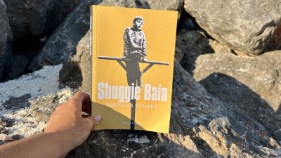 Shuggie Bain – Douglas Stuart – duboko dirljiva i tužna priča
