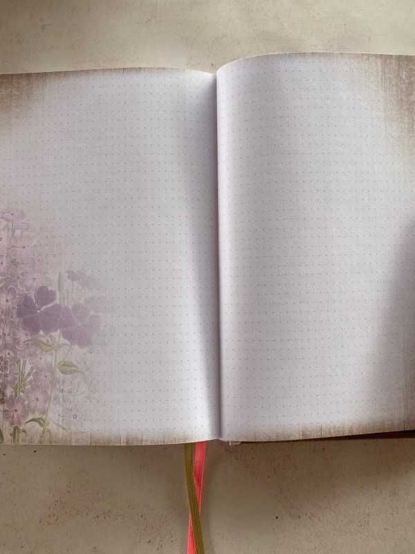 Rokovnik - Vintage Notebook Paper and Pen 10995